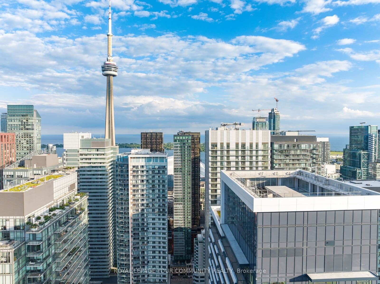 327 King Street W, Unit 4301