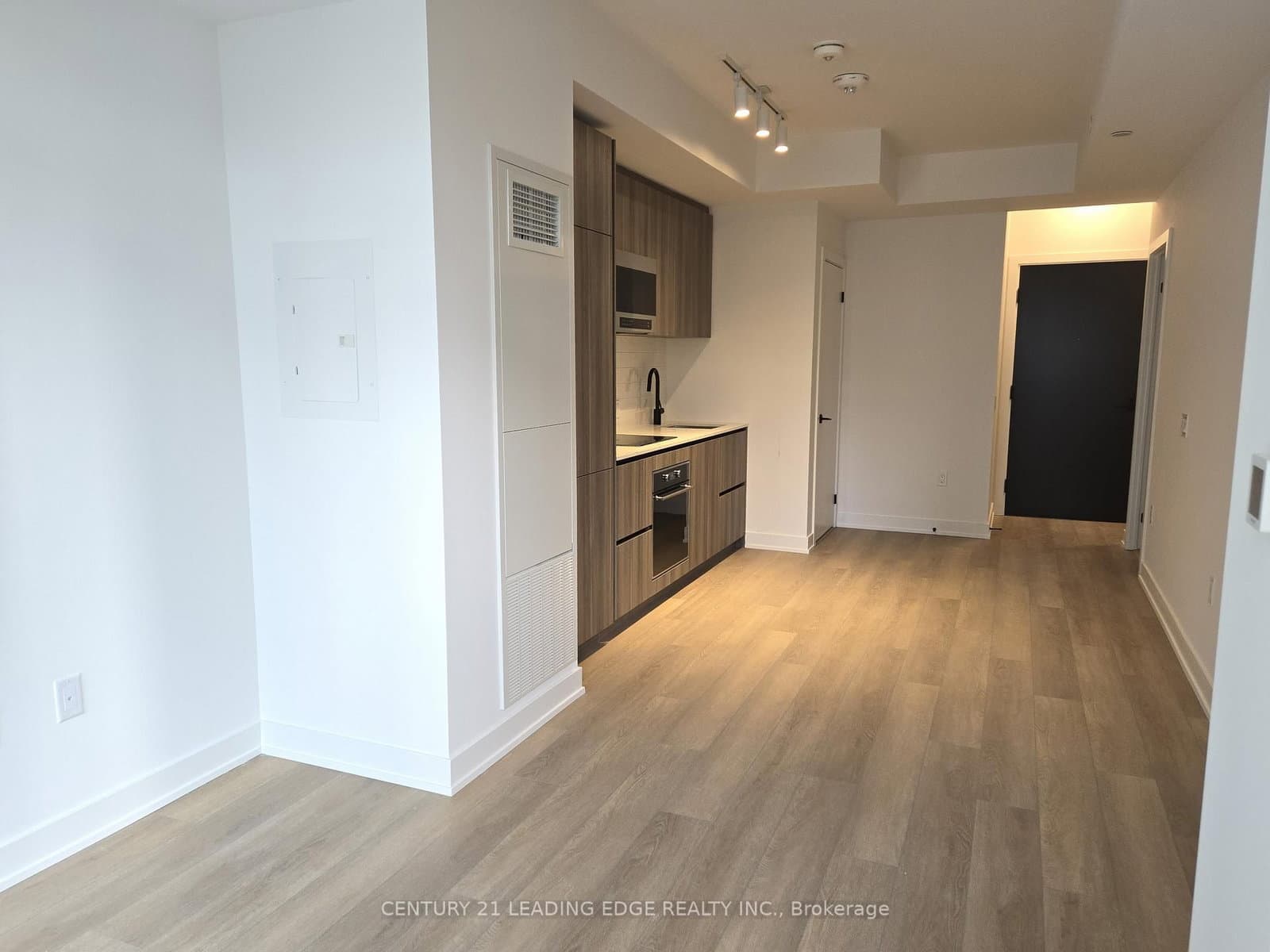 127 BROADWAY Avenue, Unit 1803