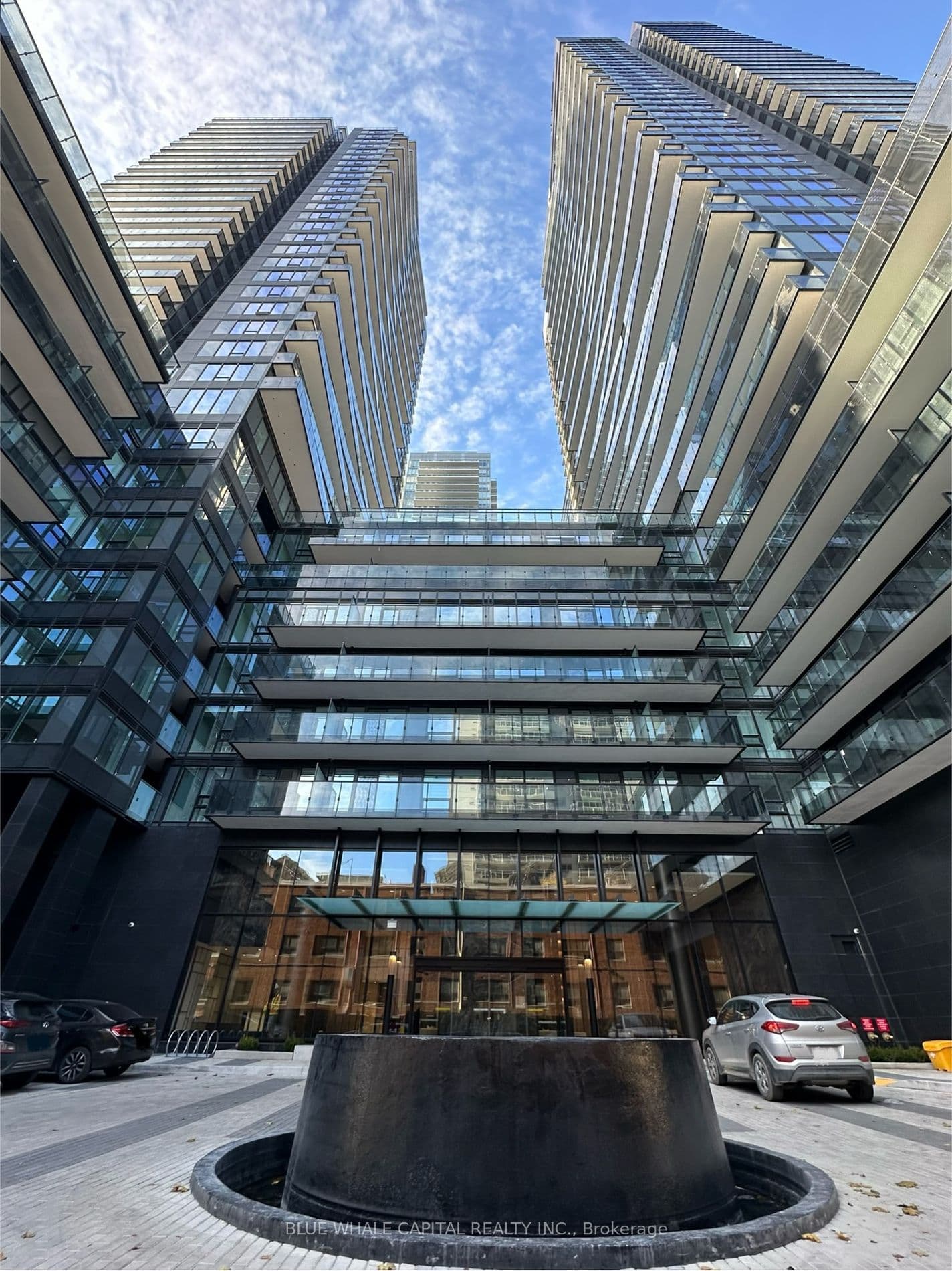 117 Broadway Avenue, Unit 709