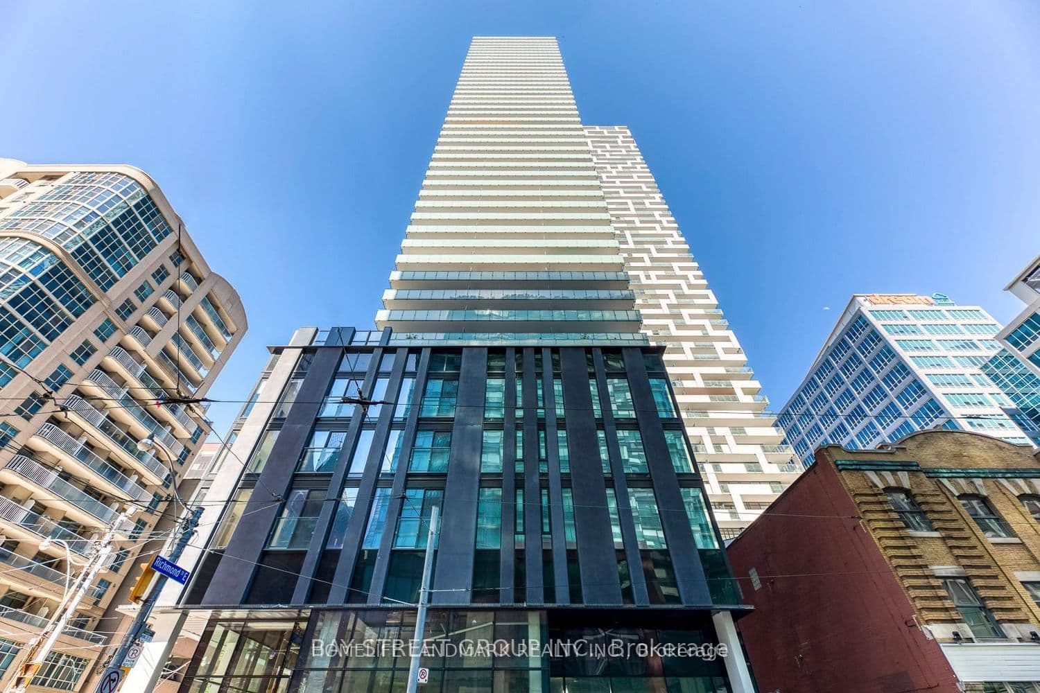 25 Richmond Street E, Unit 2910