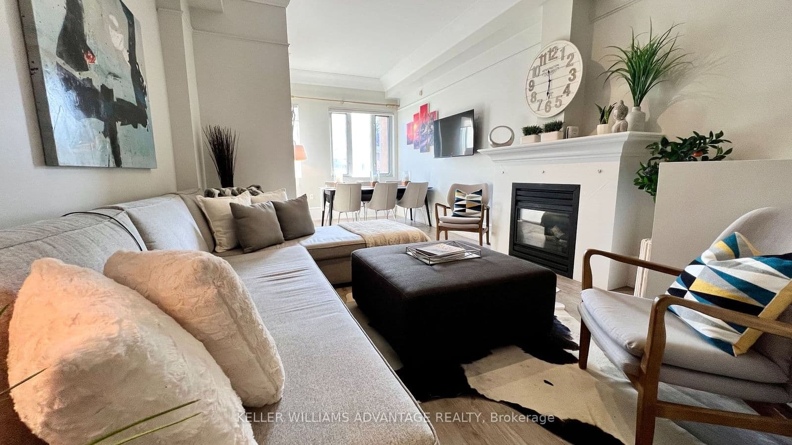 336 Davenport Road, Unit 102