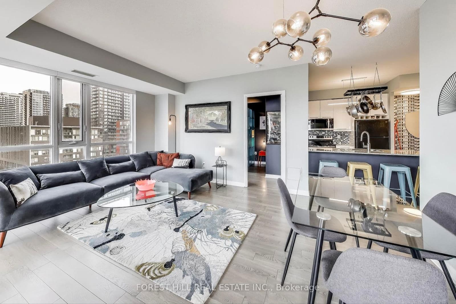 25 Cole Street, Unit 813