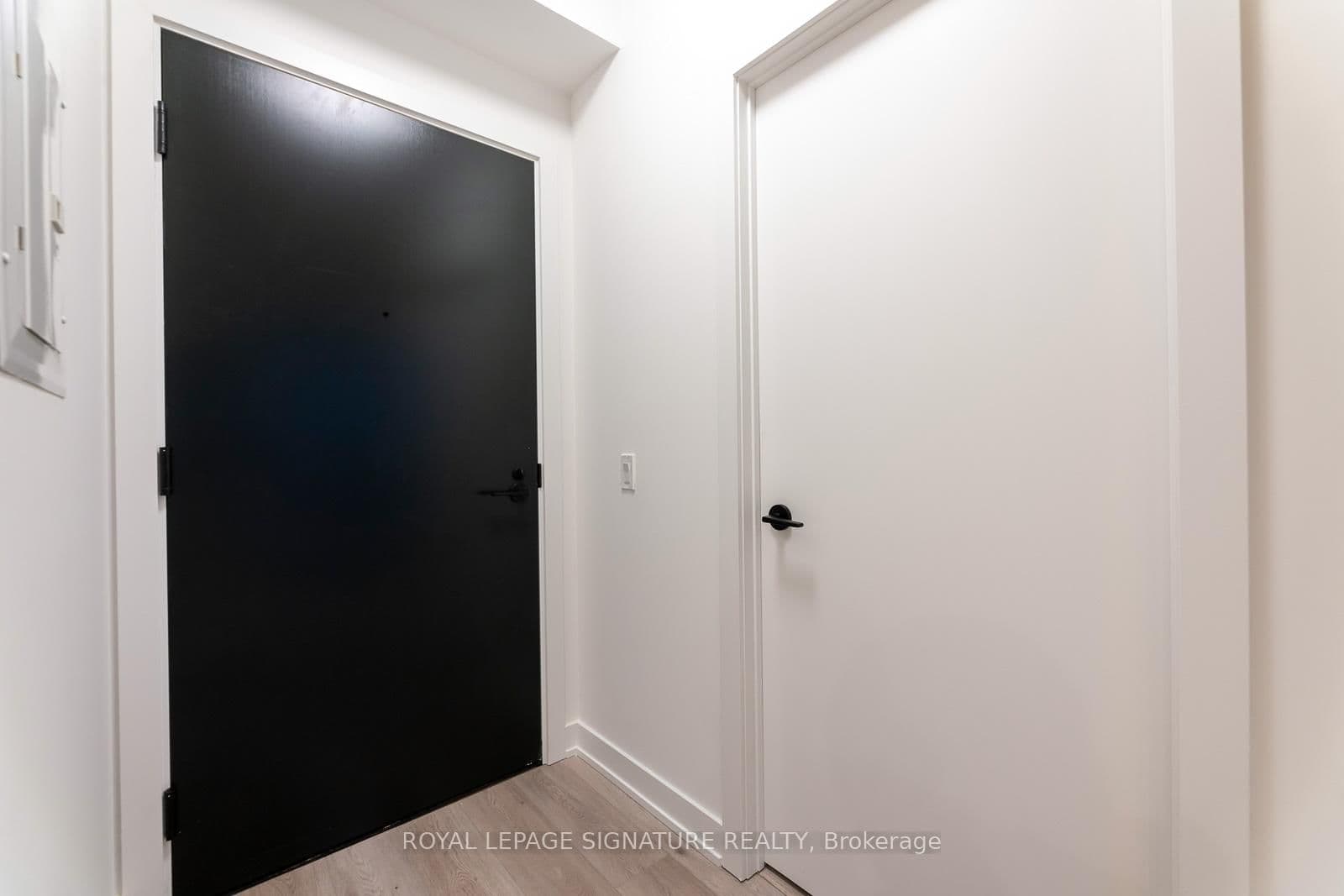 117 Broadway Avenue, Unit 1703