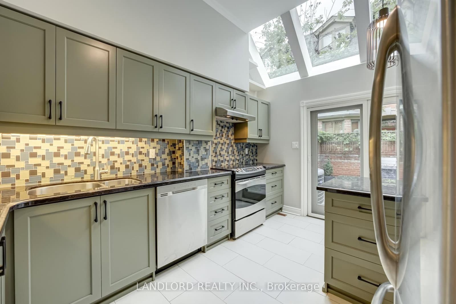 38 Earl Street, Unit 4