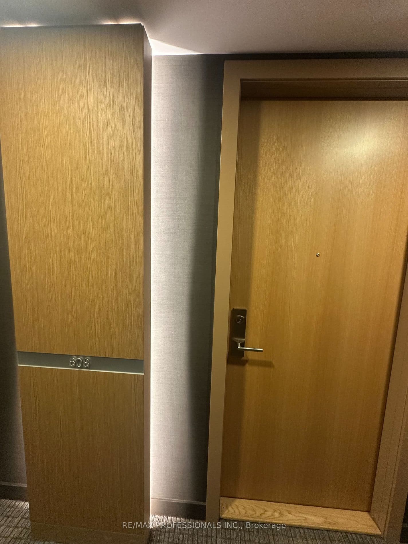 38 Stewart Street, Unit 608