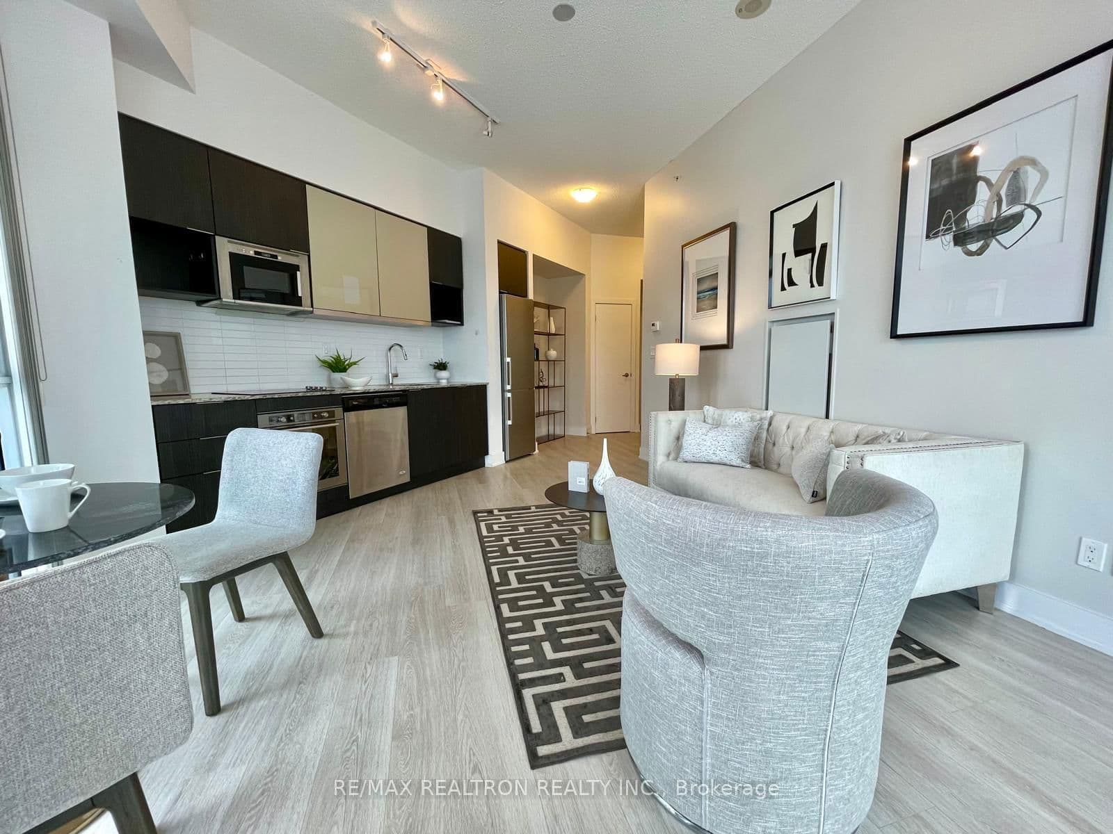 99 The Donway Way W, Unit 404