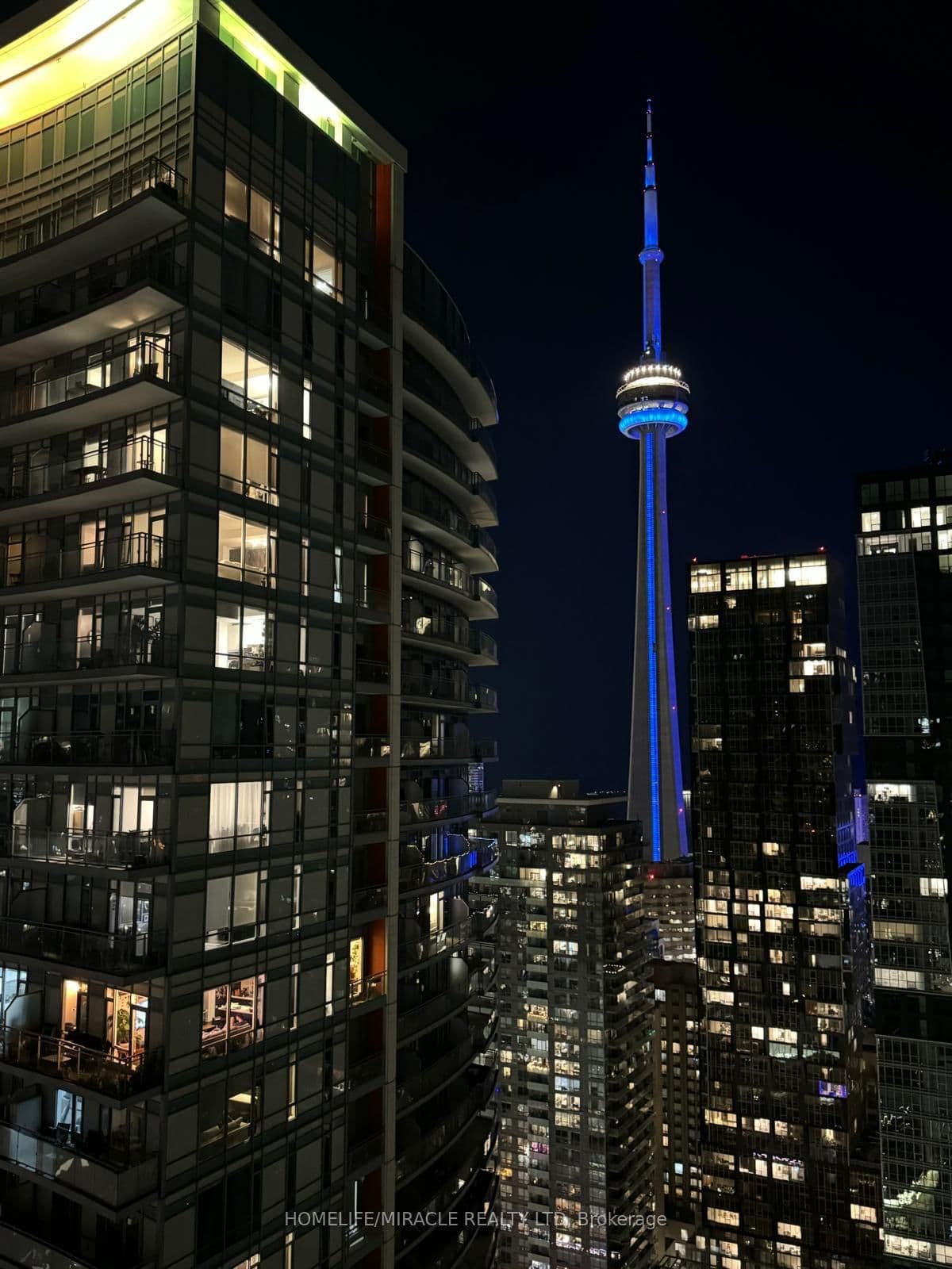 28 Widmer Street, Unit 4728