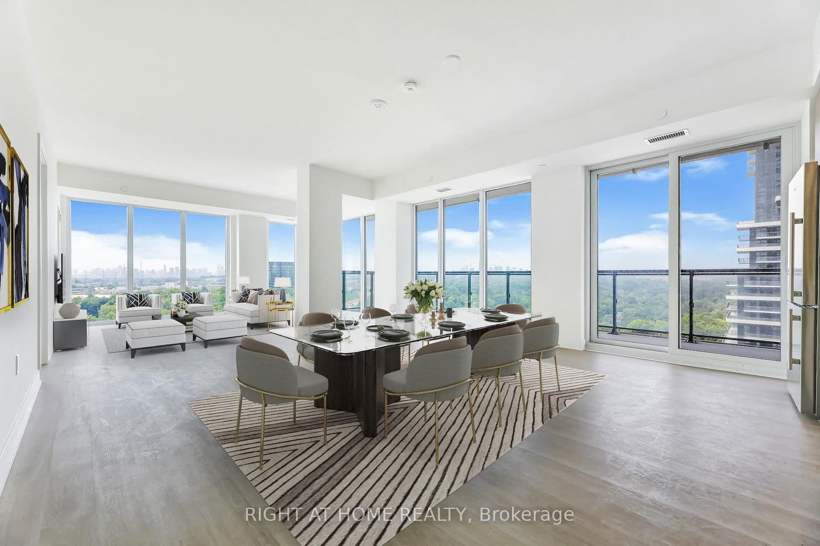 30 Inn On The Park Drive, Unit 1210