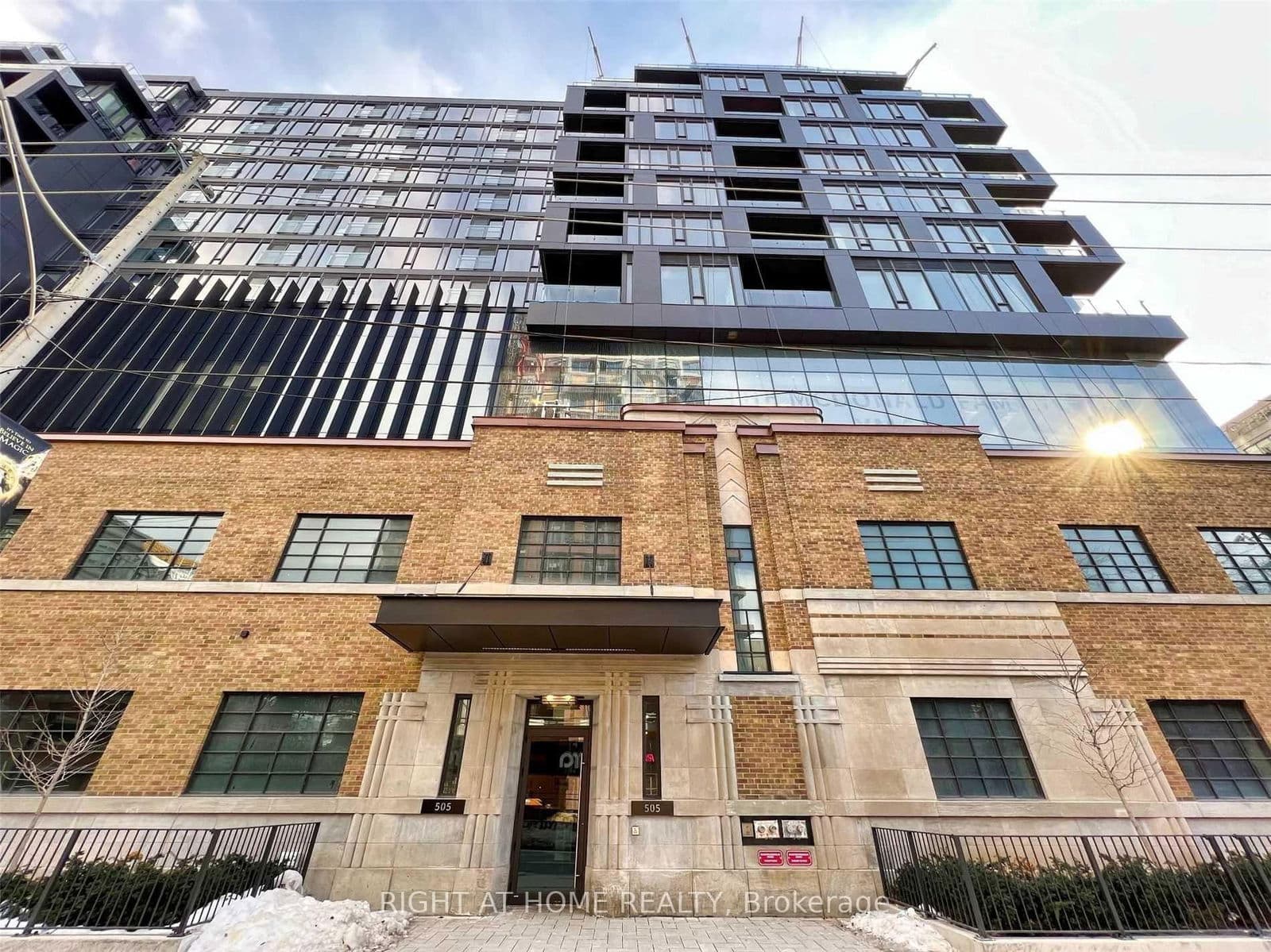 505 Richmond Street W, Unit 709