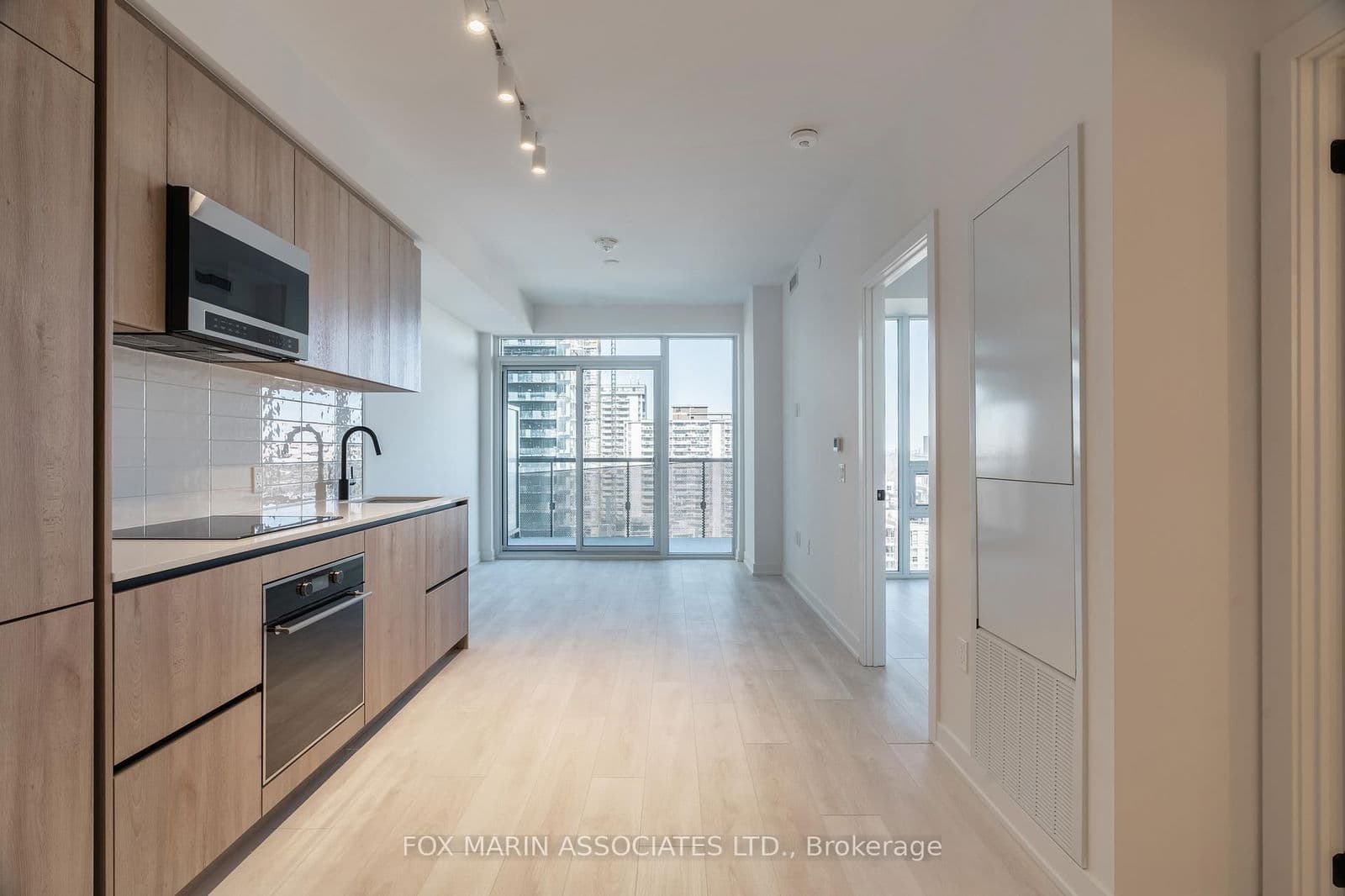 117 Broadway Avenue, Unit 1808