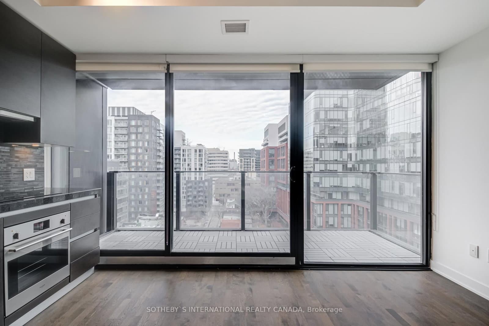 629 King Street W, Unit 1028