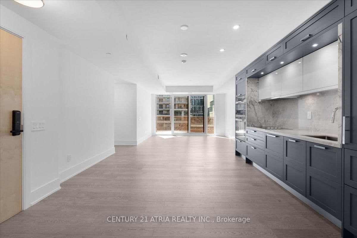 155 Merchants' Wharf, Unit 219