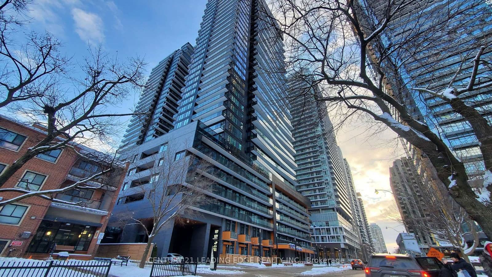 117 BROADWAY Avenue, Unit 411