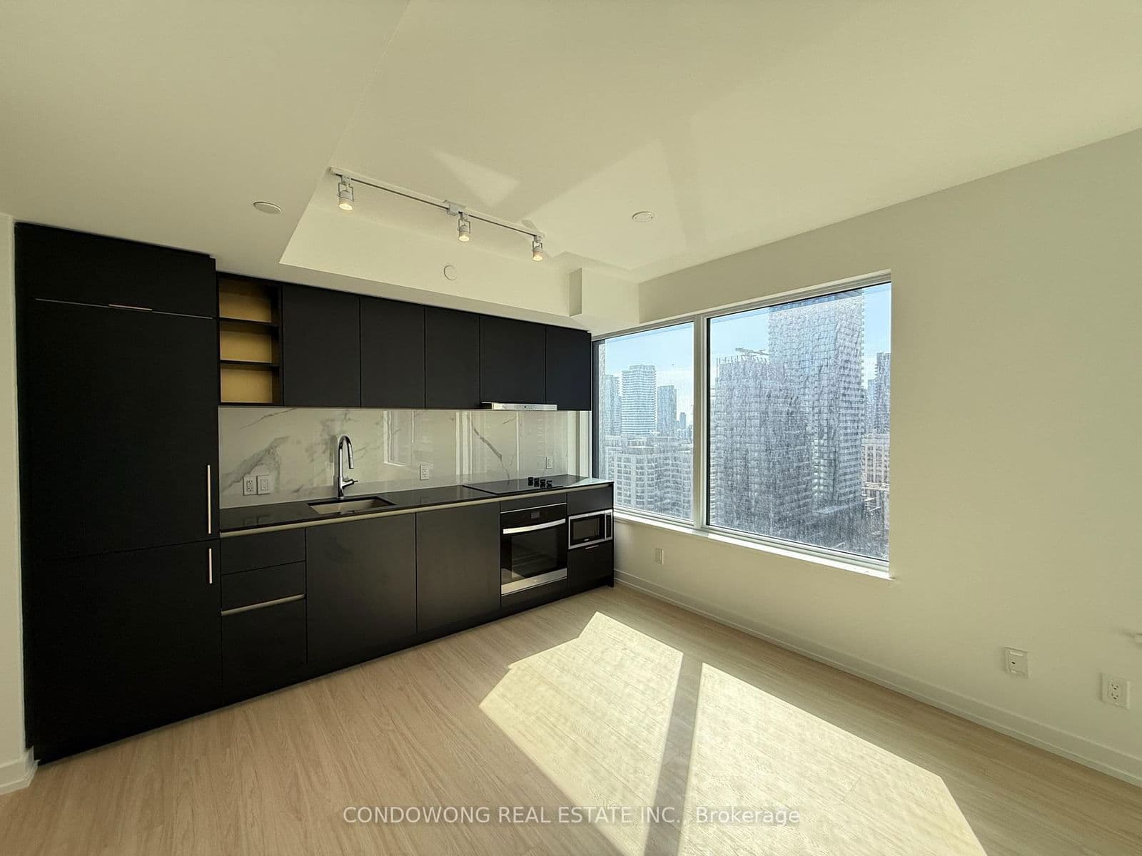 8 Wellesley Street W, Unit 2315