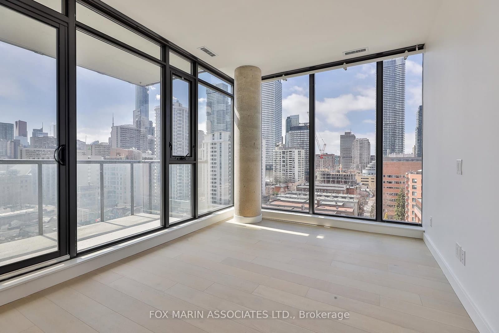 81 Wellesley Street E, Unit 1003