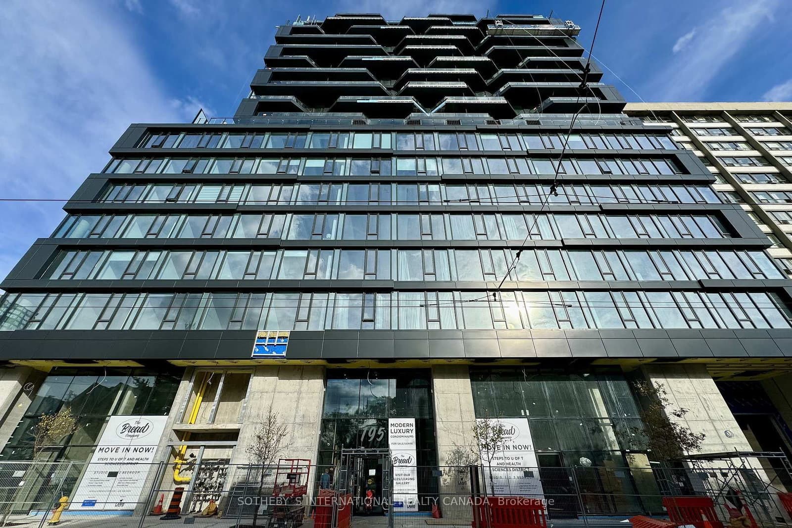 195 McCaul Street, Unit 507