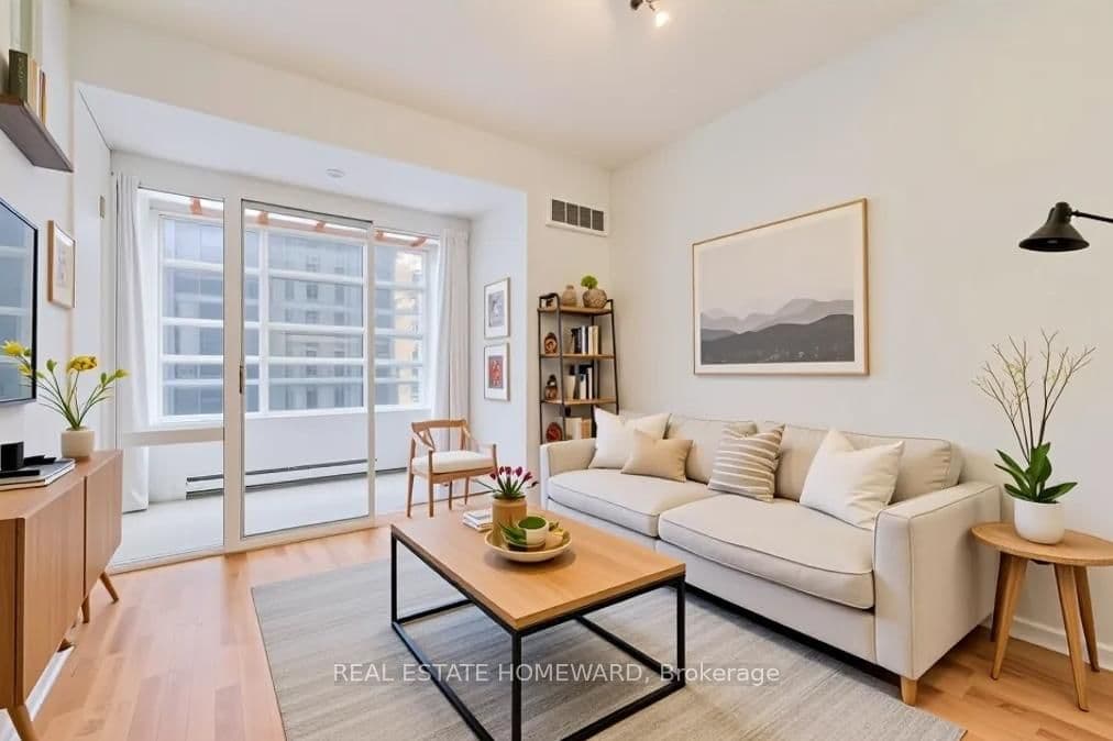 711 Bay Street, Unit 1413