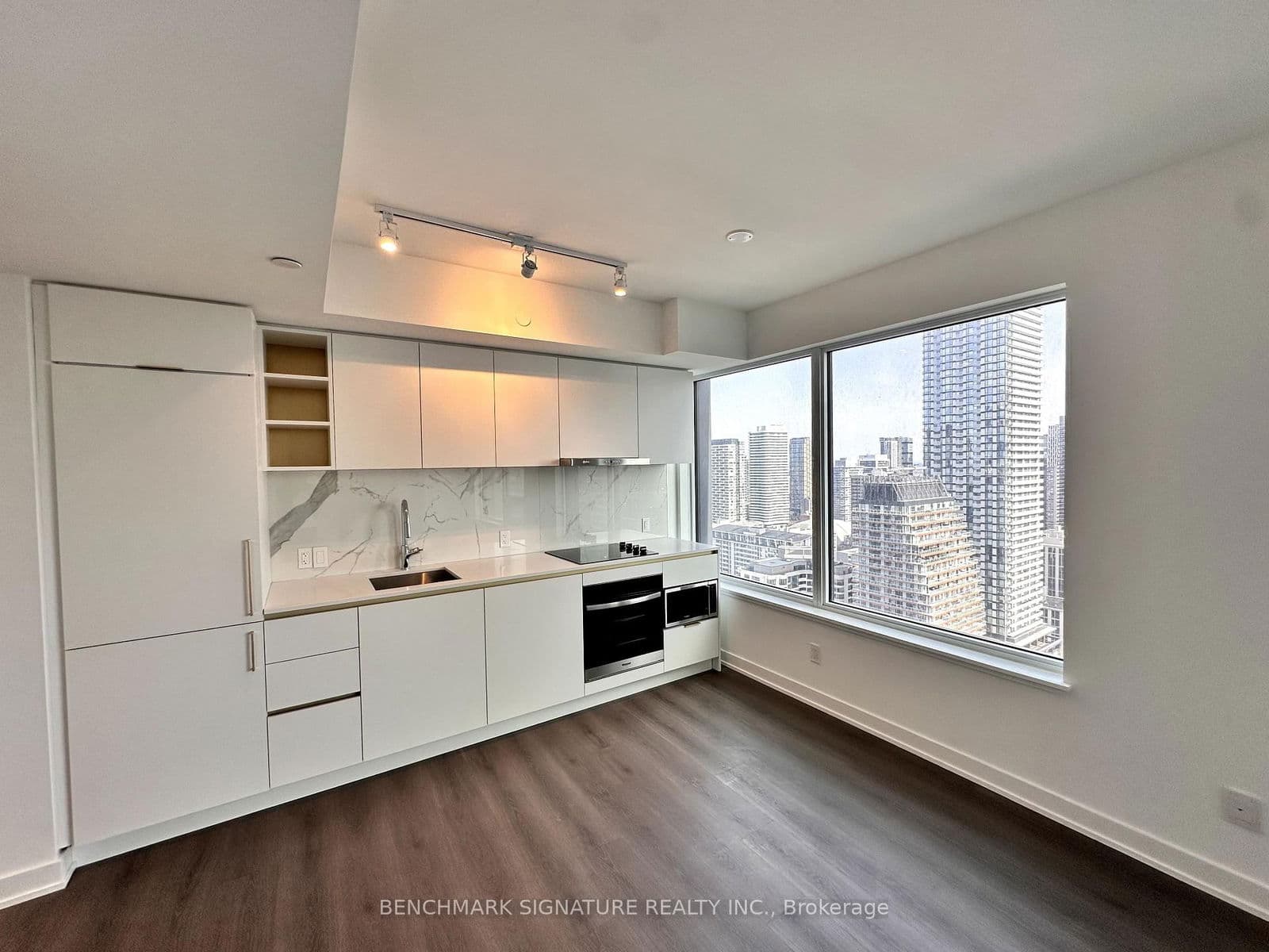 8 Wellesley Street W, Unit 3515