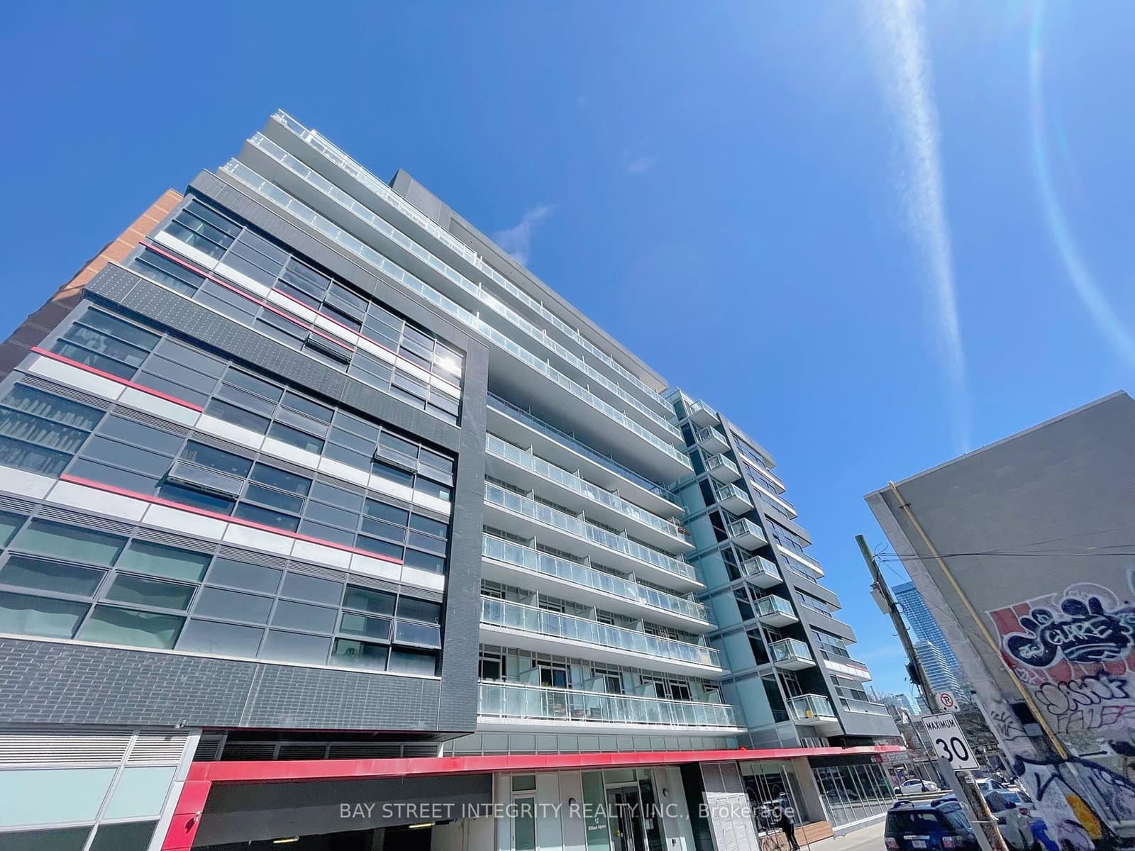 10 Willison Square, Unit 208