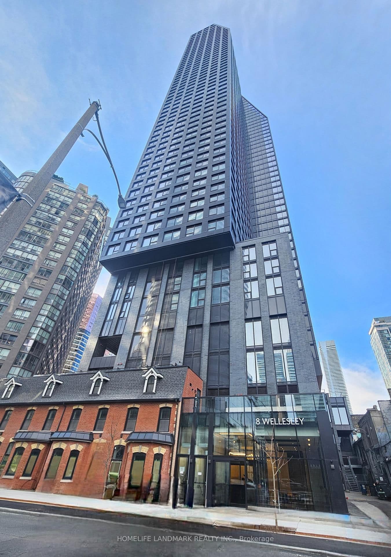 8 Wellesley Street W, Unit 2105