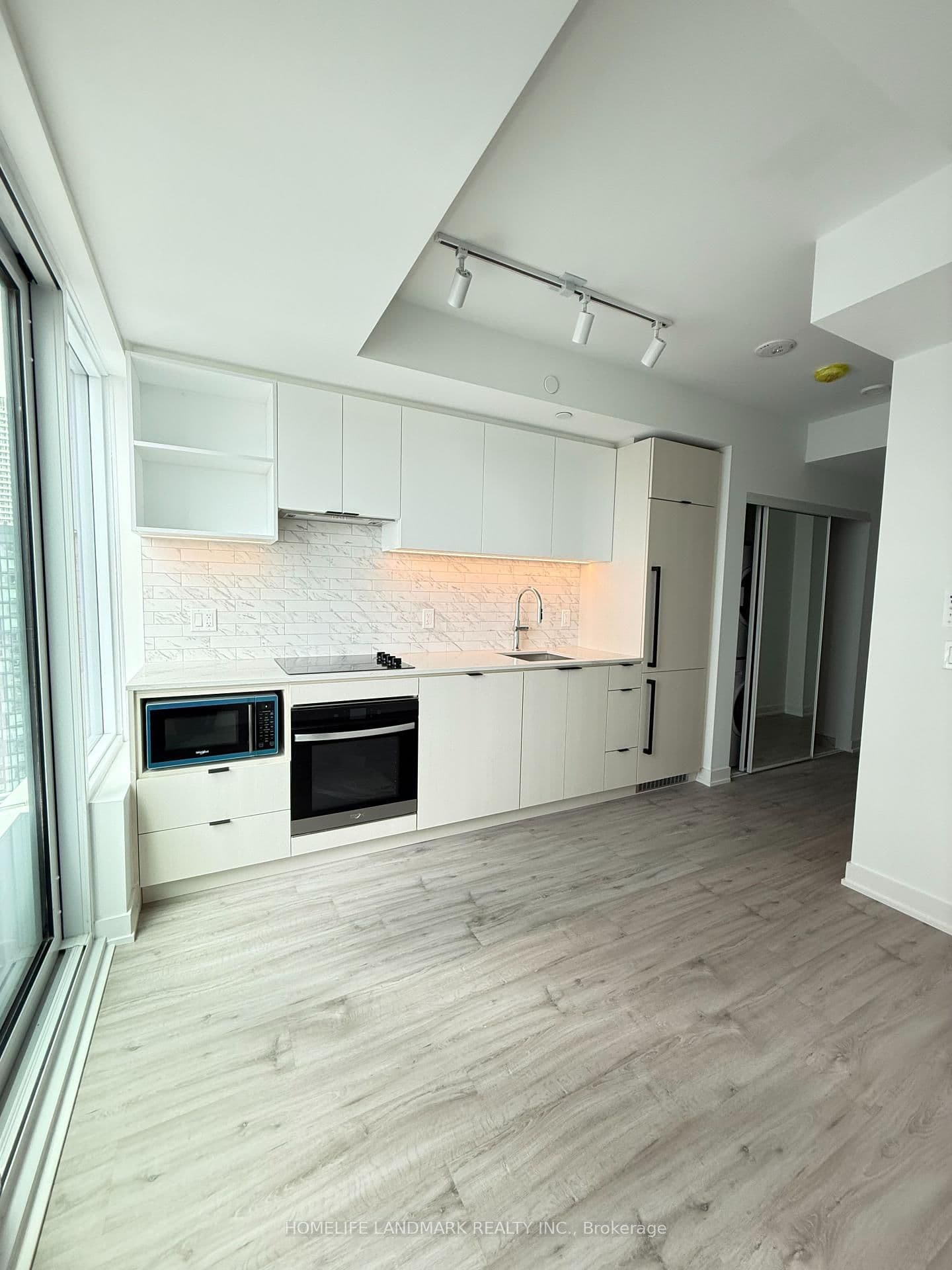 252 Church Street, Unit 3207