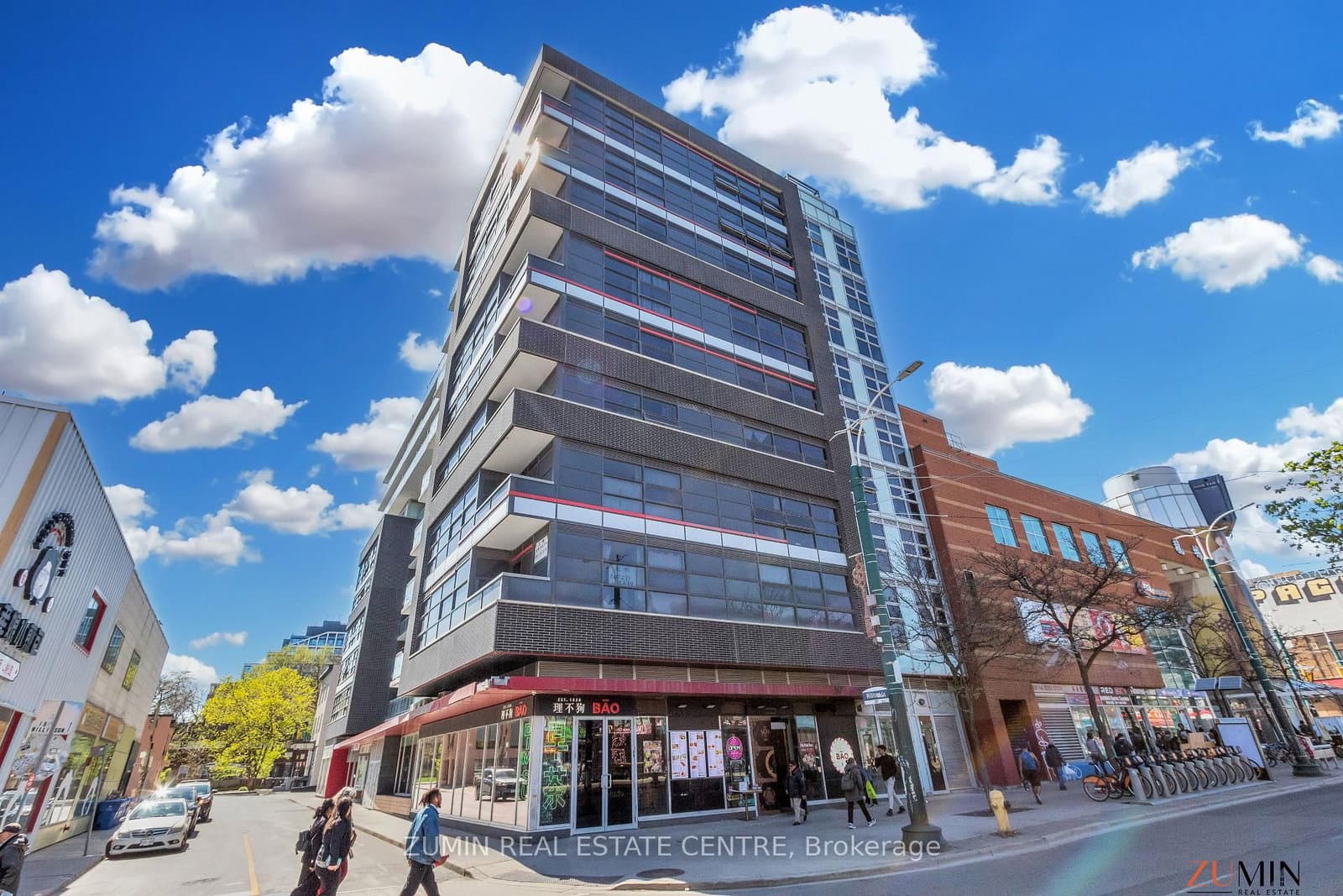 10 Willison Square, Unit 709