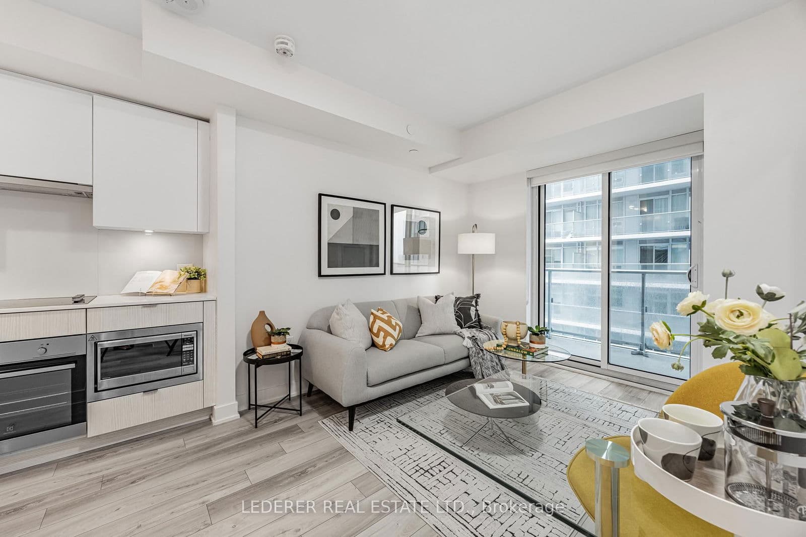 195 Redpath Avenue, Unit 1616