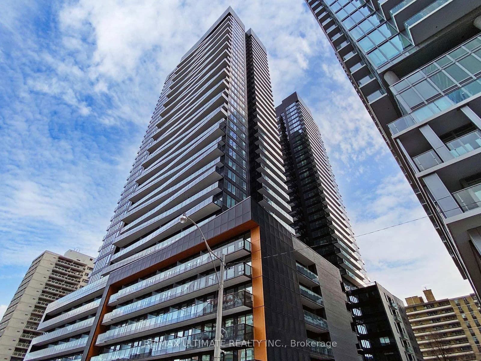 117 Broadway Avenue, Unit 207