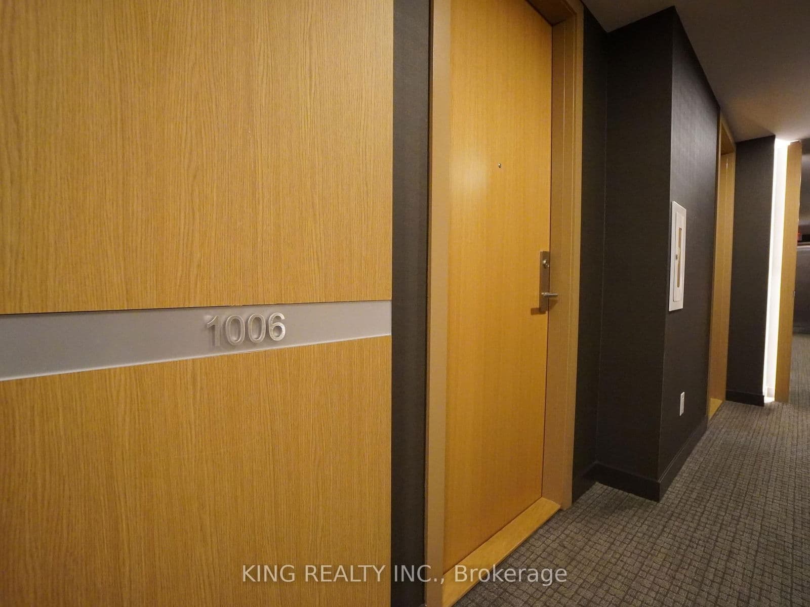 38 Stewart Street, Unit 1006