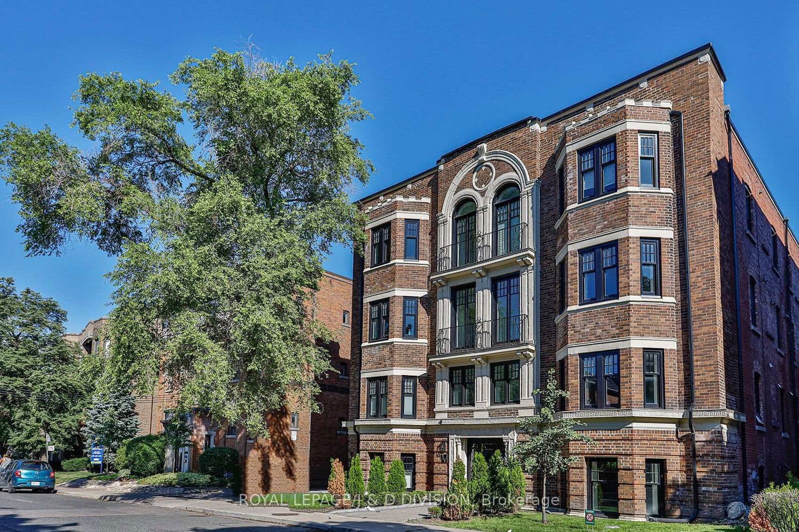 314 Lonsdale Road, Unit 8