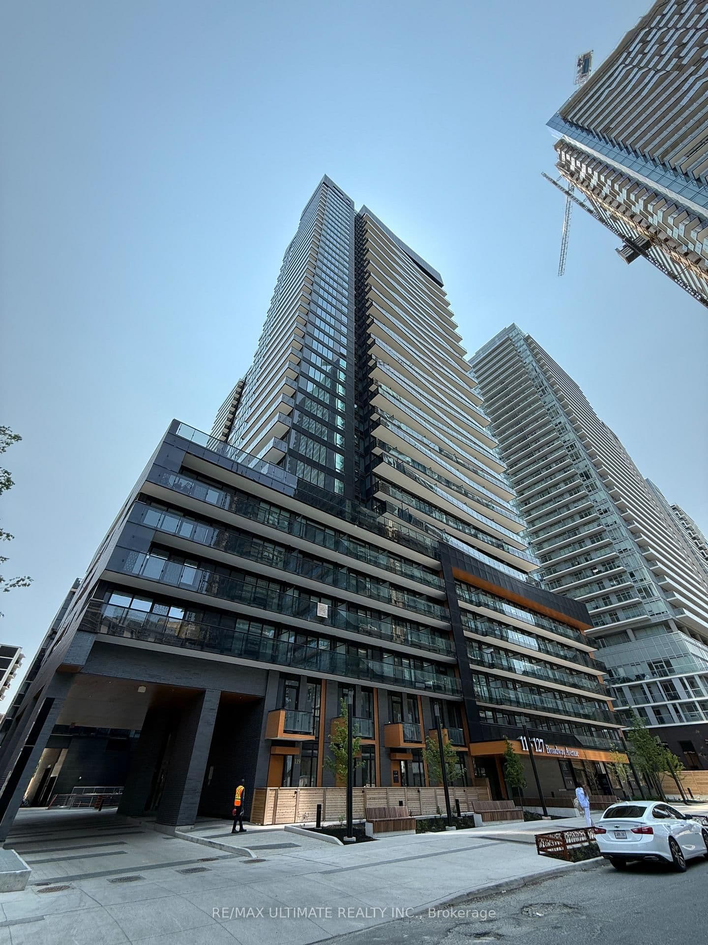 117 Broadway Avenue, Unit 2808