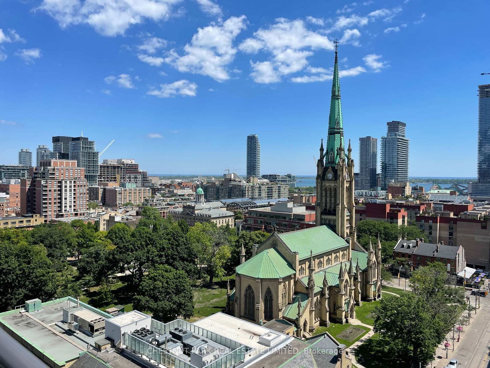 33 Lombard Street, Unit 2106