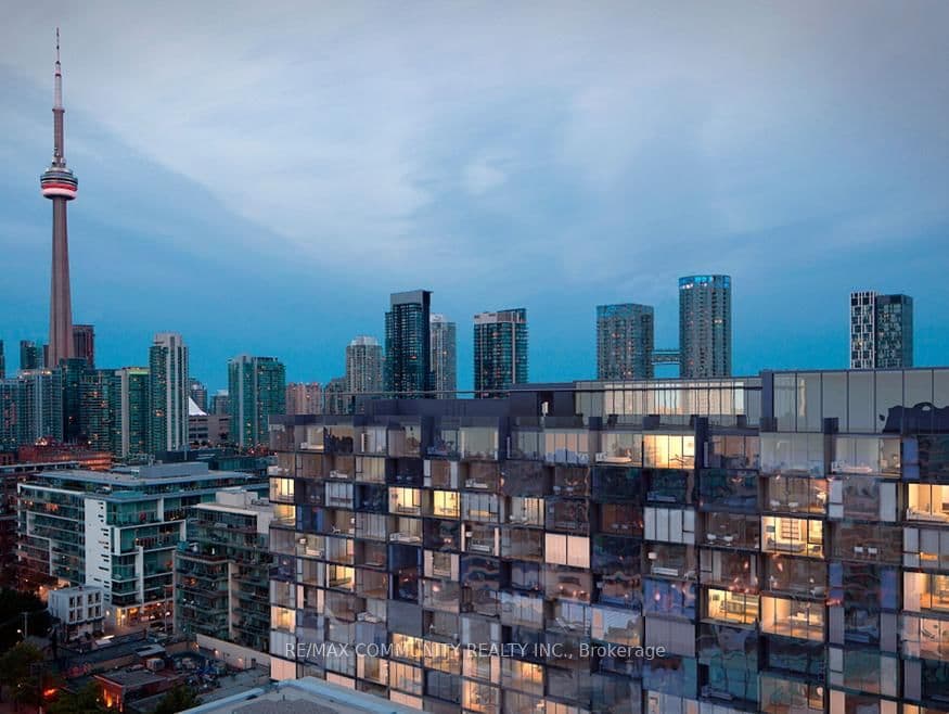 629 King Street W, Unit 211