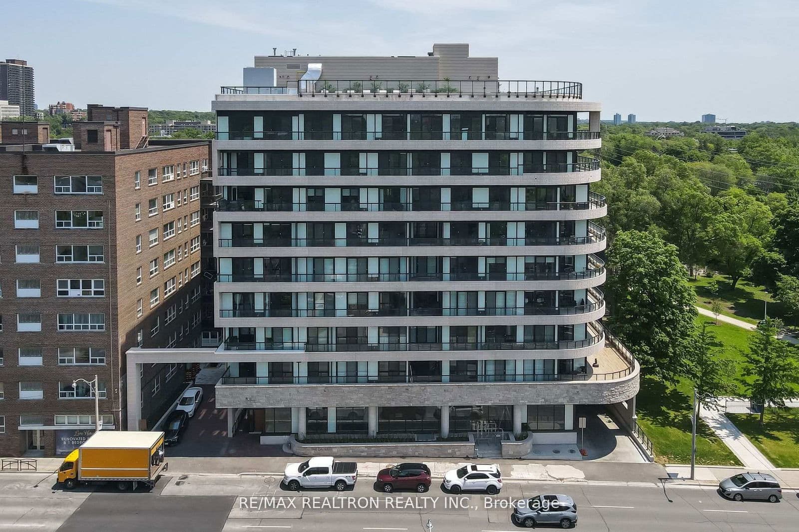 285 Avenue Road, Unit 601