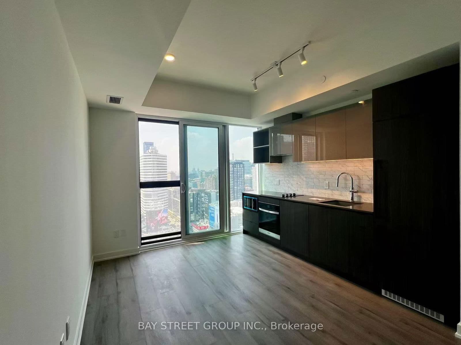 252 Church Street, Unit 3502