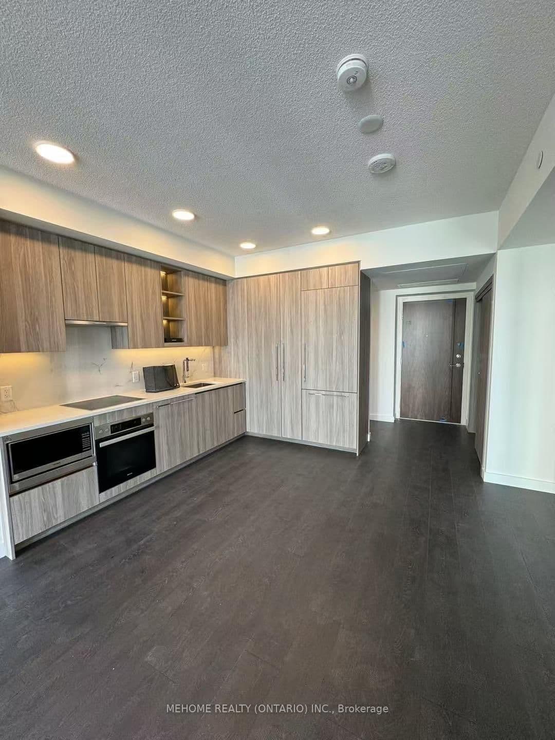 27 Mcmahon Drive, Unit 2807