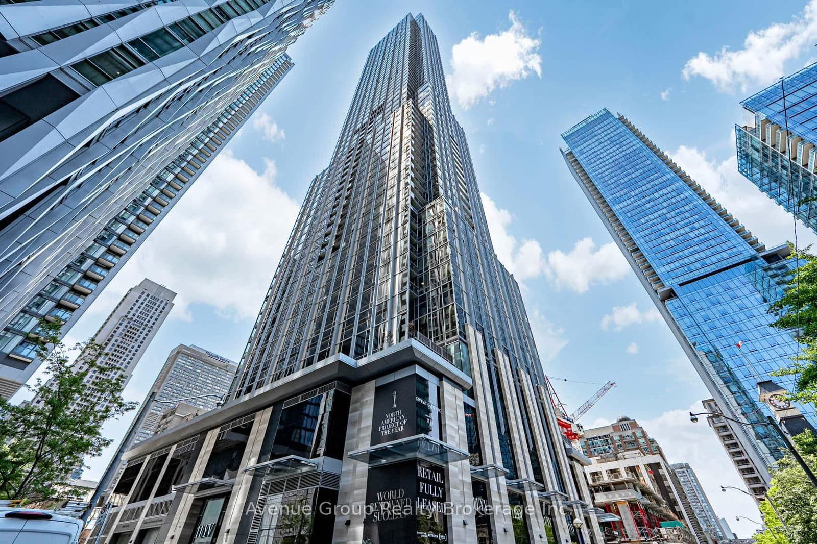 11 Yorkville Avenue, Unit 2812
