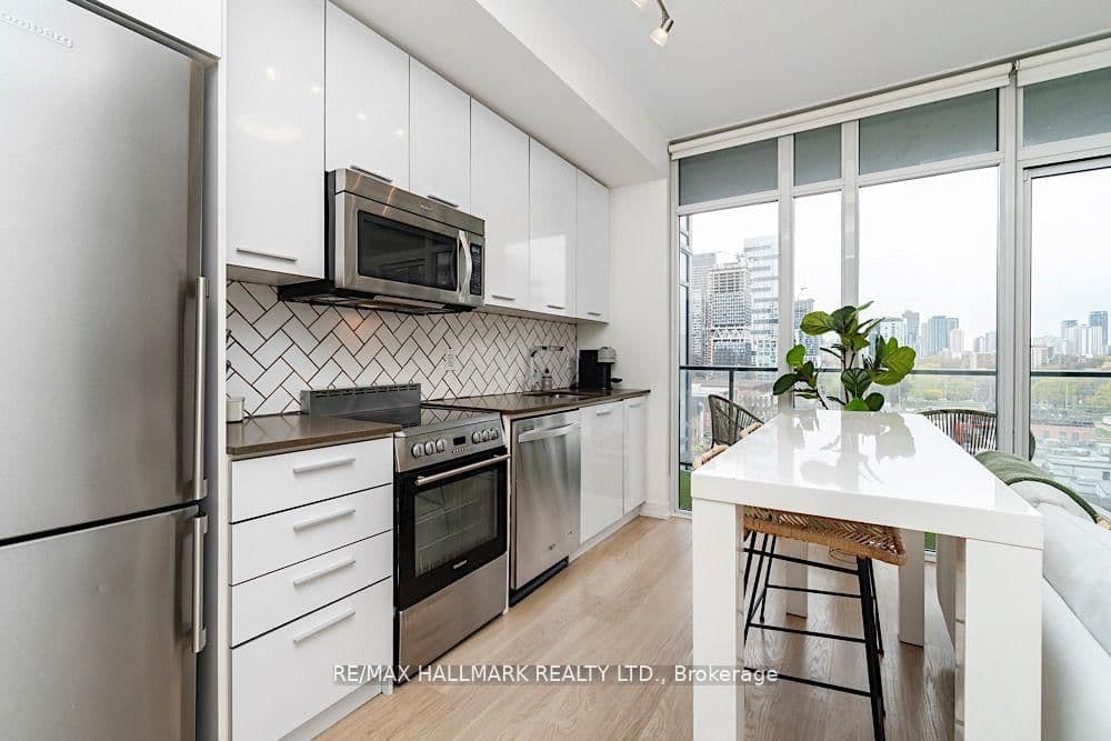 105 George Street, Unit 914