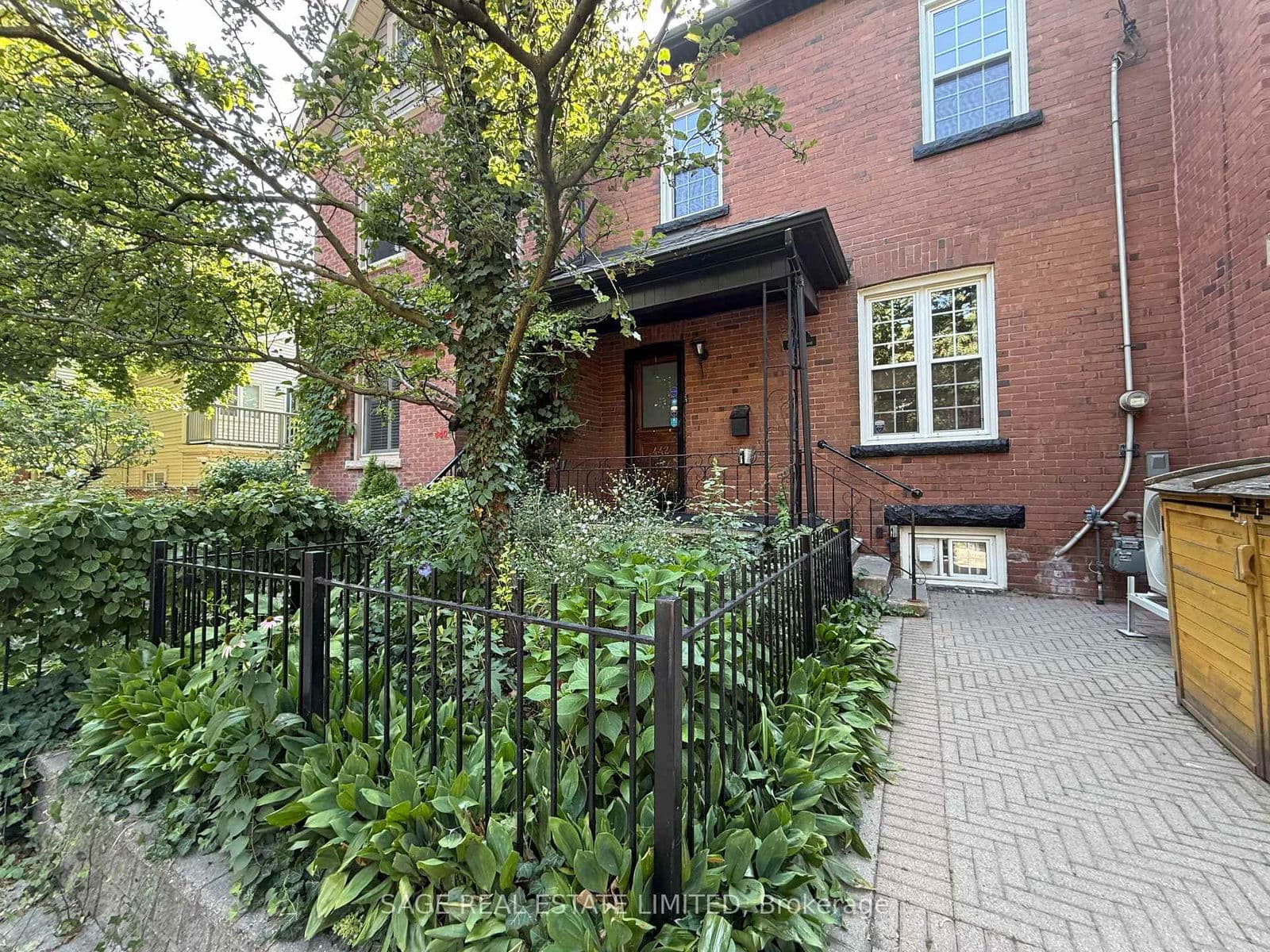 442 Sackville Street