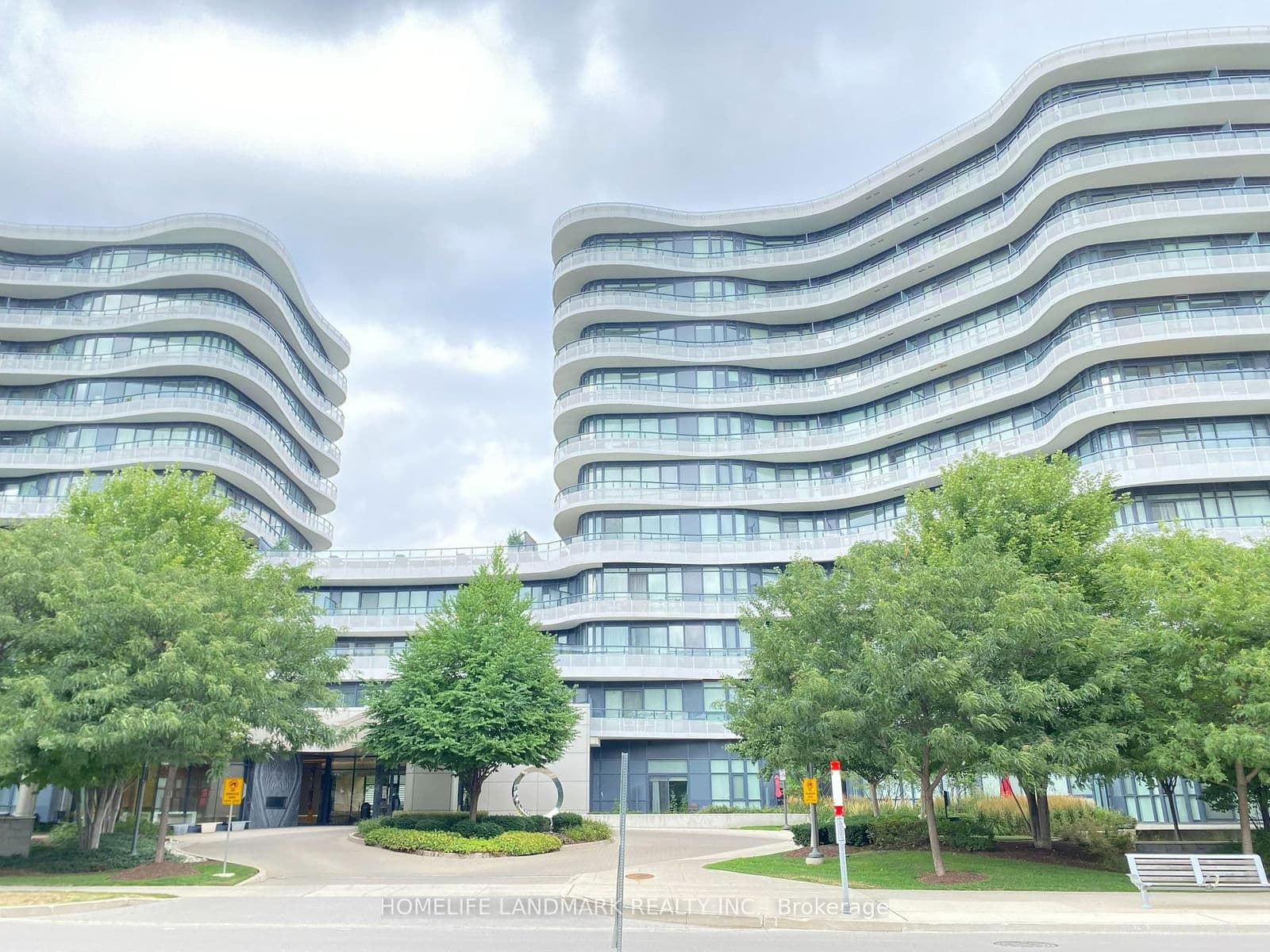 99 The Donway W, Unit 903