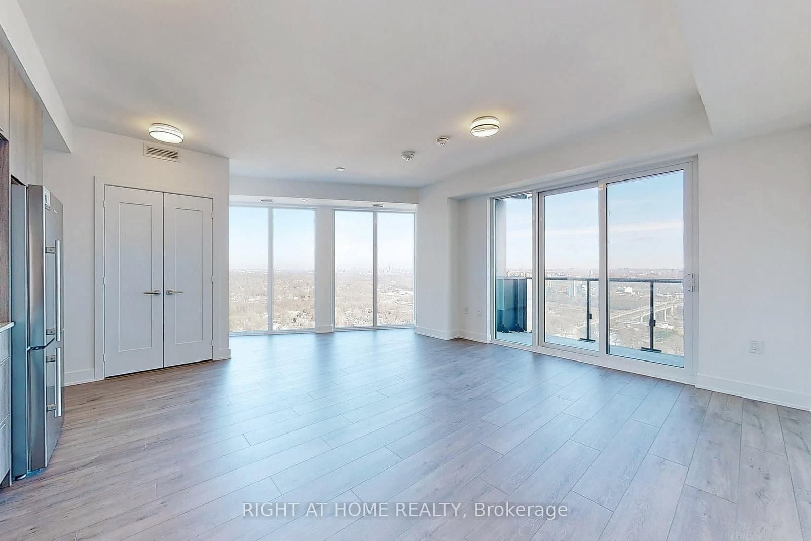 575 Bloor Street E, Unit 3103