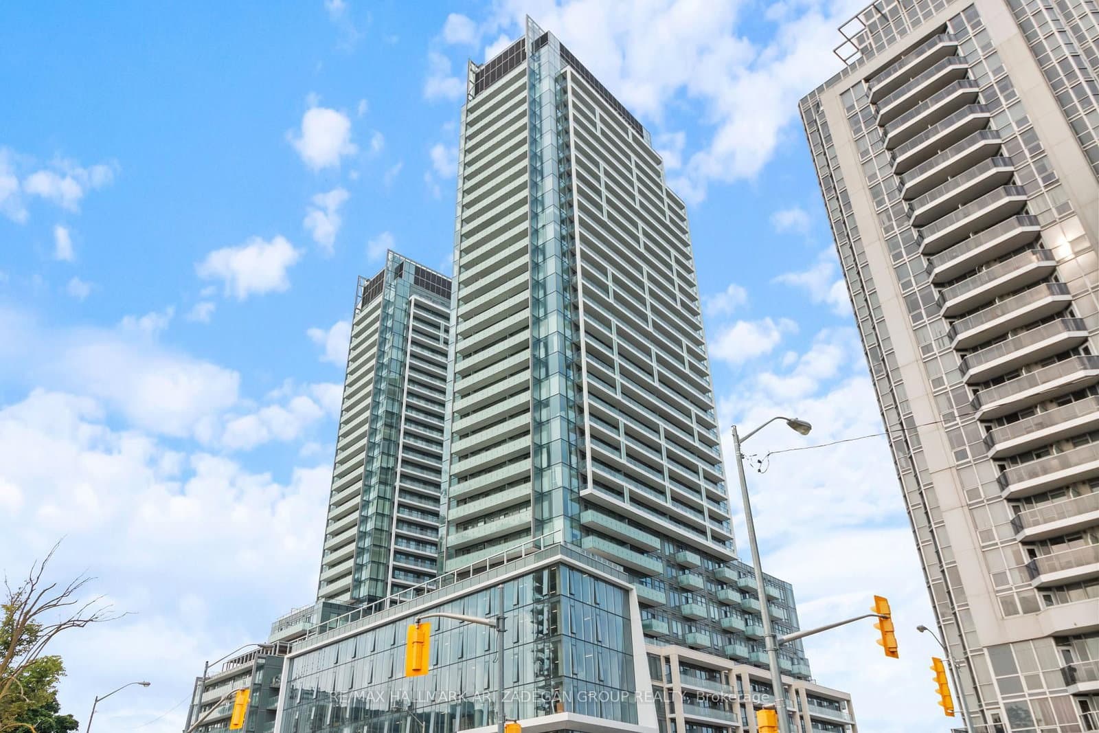 8 Olympic Gdn Drive, Unit S607