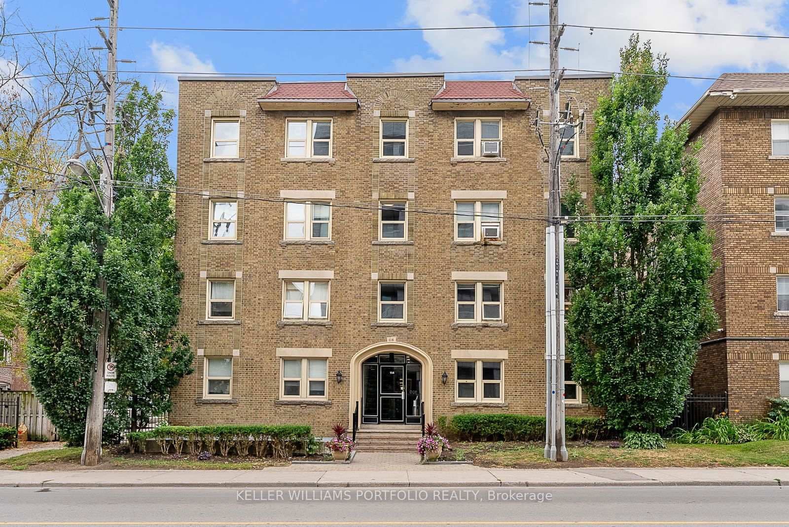 114 Vaughan Road, Unit 402