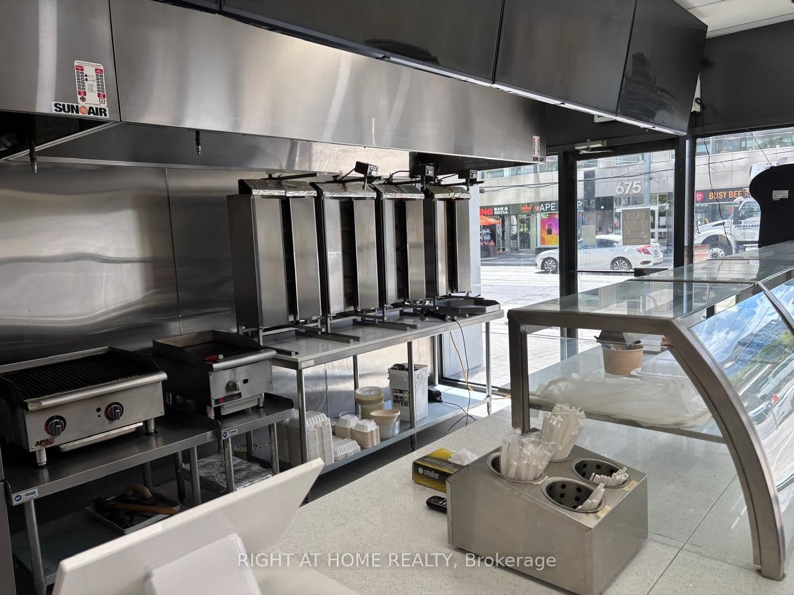 #105 - 700 King Street W