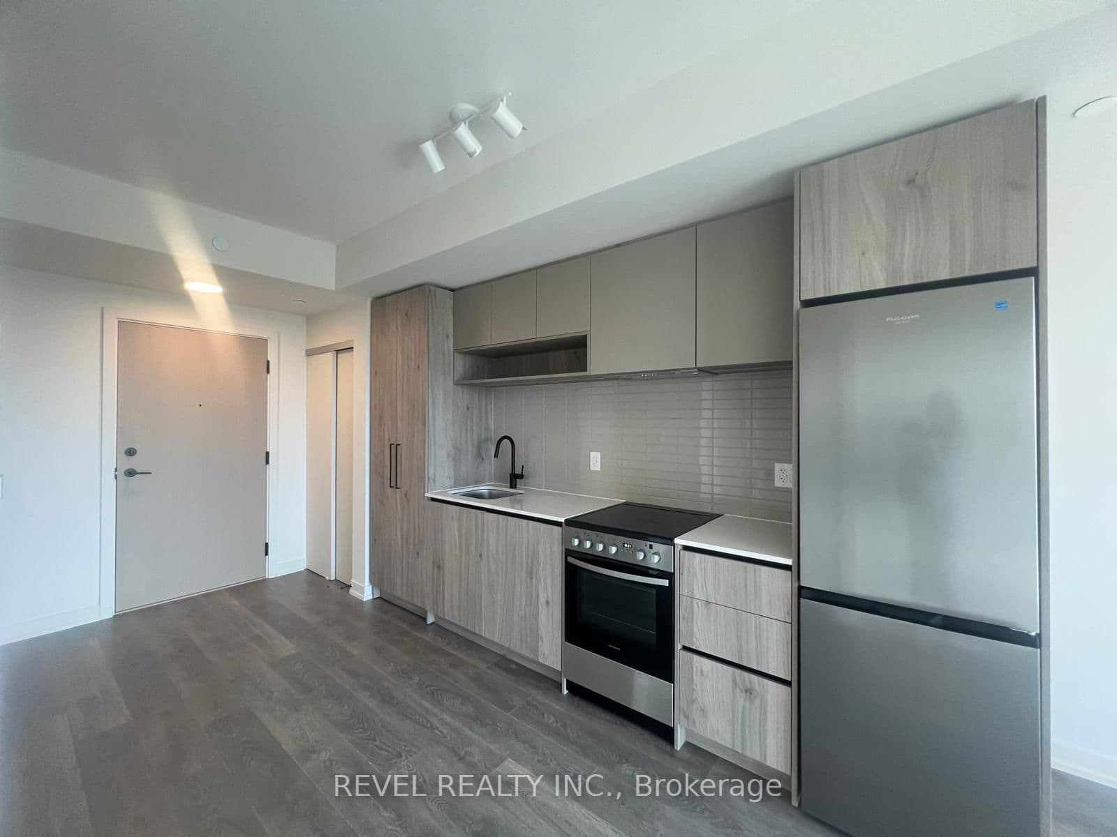 181 Sterling Road, Unit 604