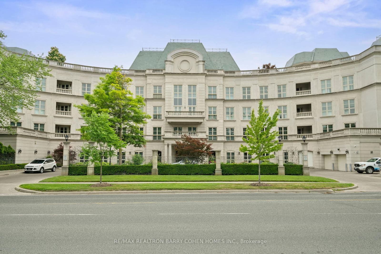 1 Post Road, Unit 206