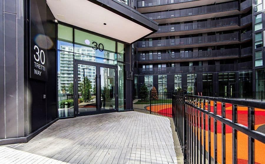 #911 - 30 Tretti Way