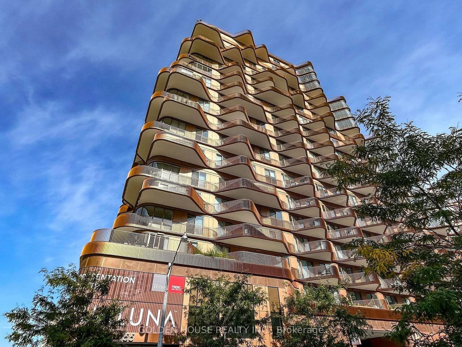 #1112 - 155 Merchants' Wharf