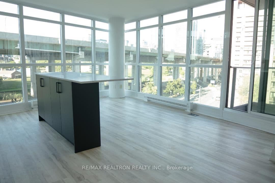 #574 - 209 Fort York Boulevard