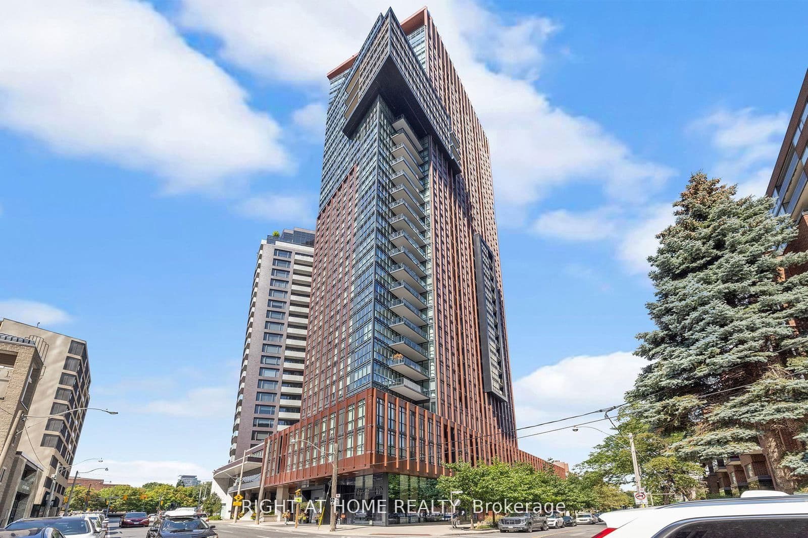 #TH 1 - 32 Davenport Road